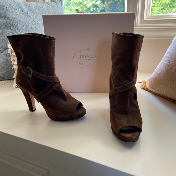 Prada peep toe buckle bootie color: Sigaro brown suede size 39 1/2 - Picture 2 of 5